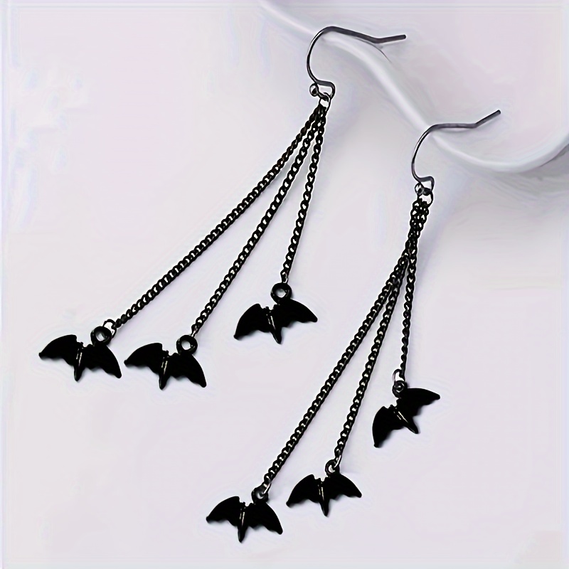 Bat Earrings for Halloween Parties - Women's Dark Themed Gift
